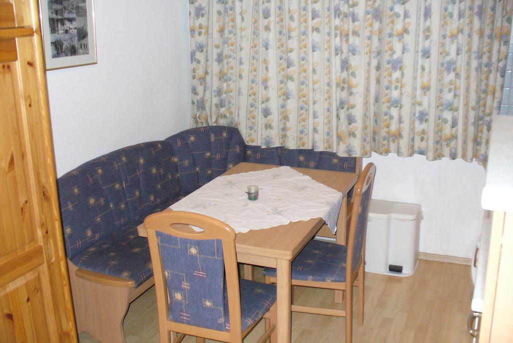 Golf & Ski Appartements Lesak Zell am See Quarto foto